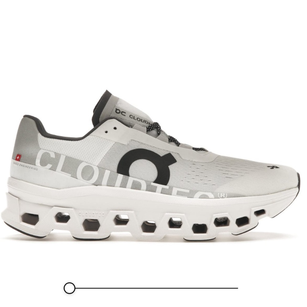 SOLD *****On Running Cloudmonster size 8